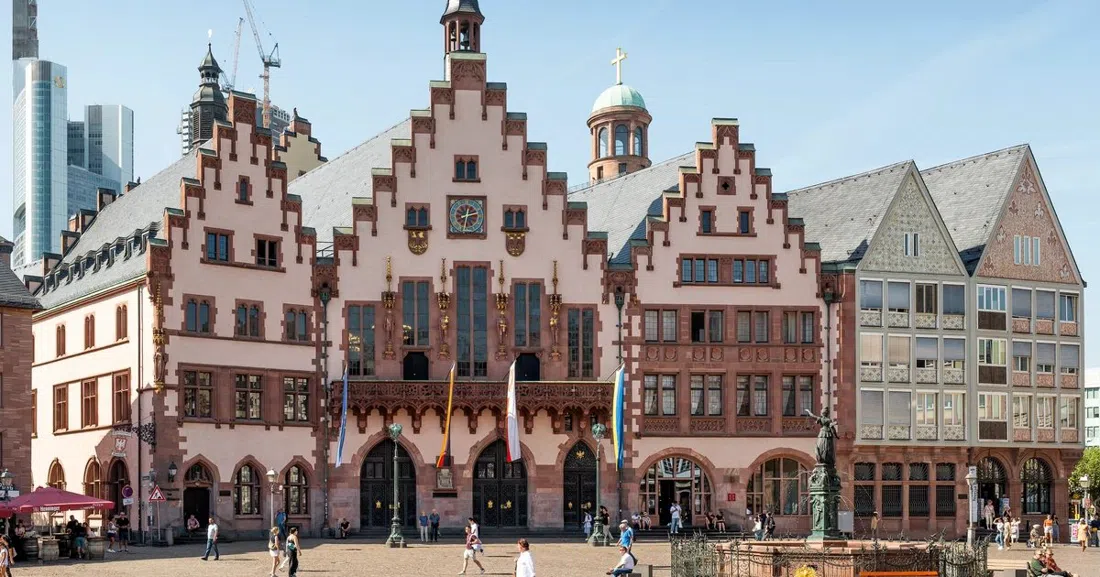 Römerberg with the Ostzeile and the DomRömer Quarter, Frankfurt