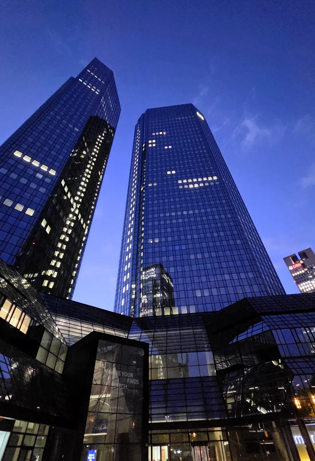Deutsche Bank Twin Towers et Taunusanlage Park, Francfort