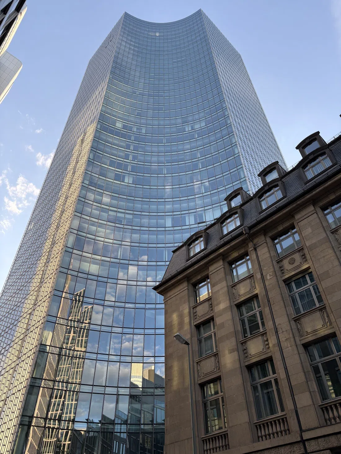 Skyper Tower et Skyper Villa, Francfort