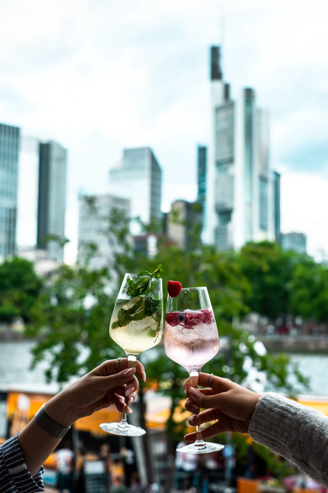 Main Terrasse (Open Sky Bar), Frankfurt