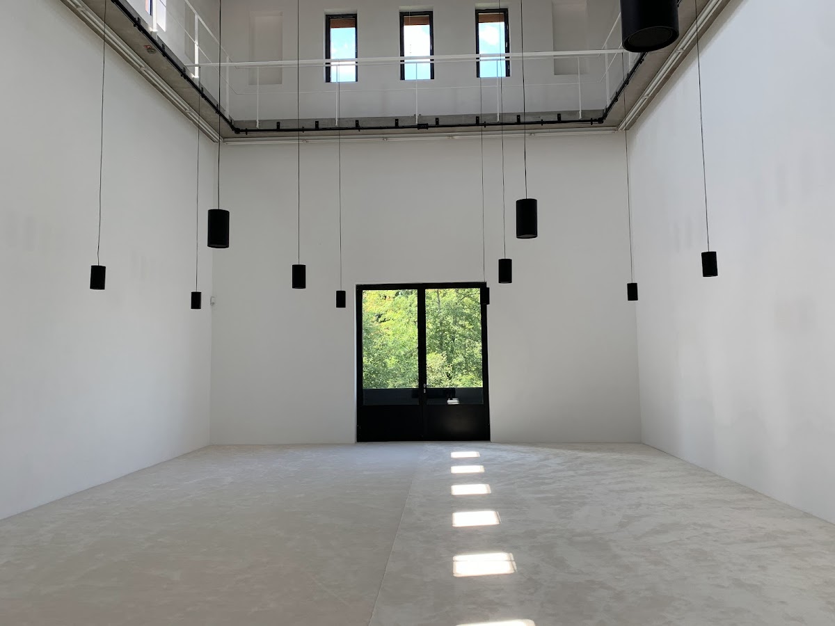Portikus — photo 2
